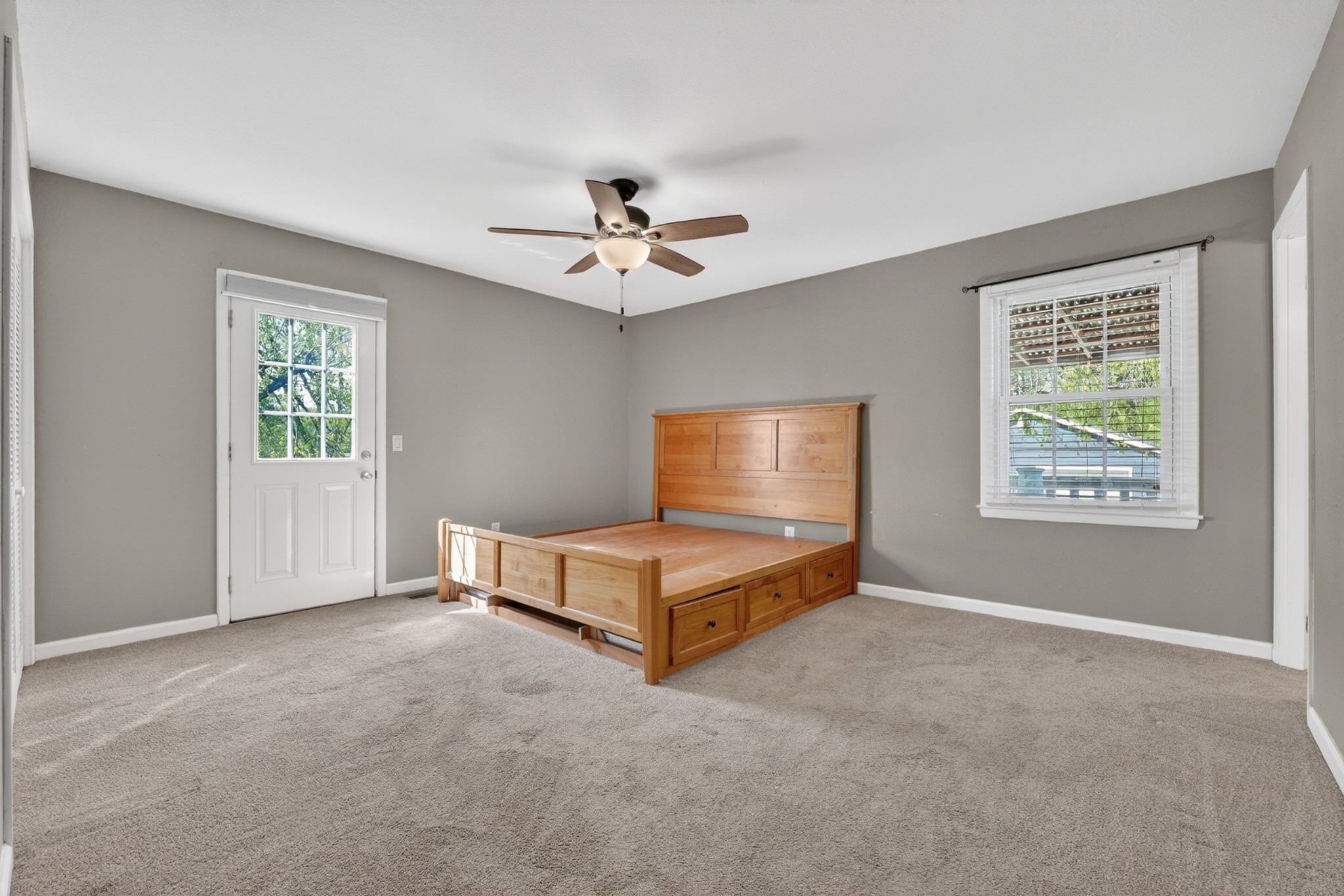105 Simmons Cir