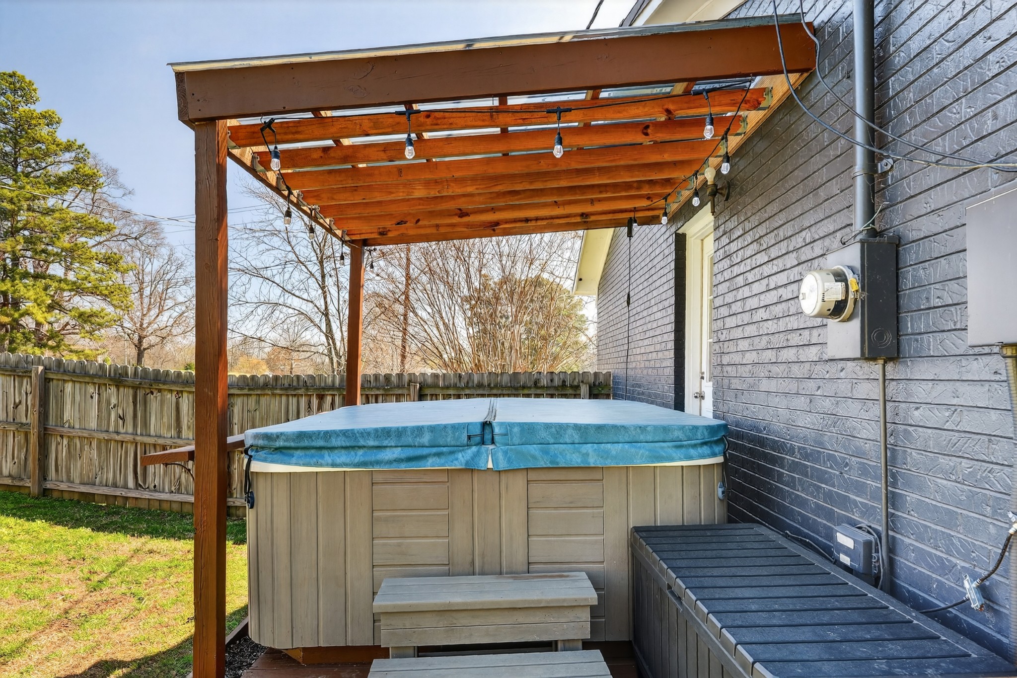 105 Simmons Cir