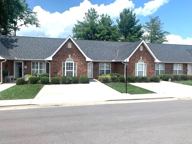 619 E Lane St Unit: 619 + GARAGE #4