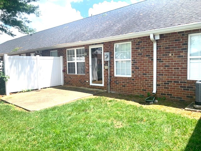 619 E Lane St Unit: 619 + GARAGE #4