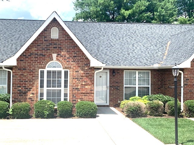 619 E Lane St Unit: 619 + GARAGE #4
