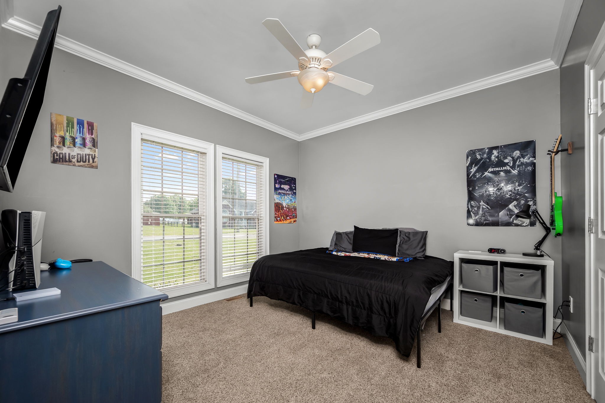 100 Canary Ln