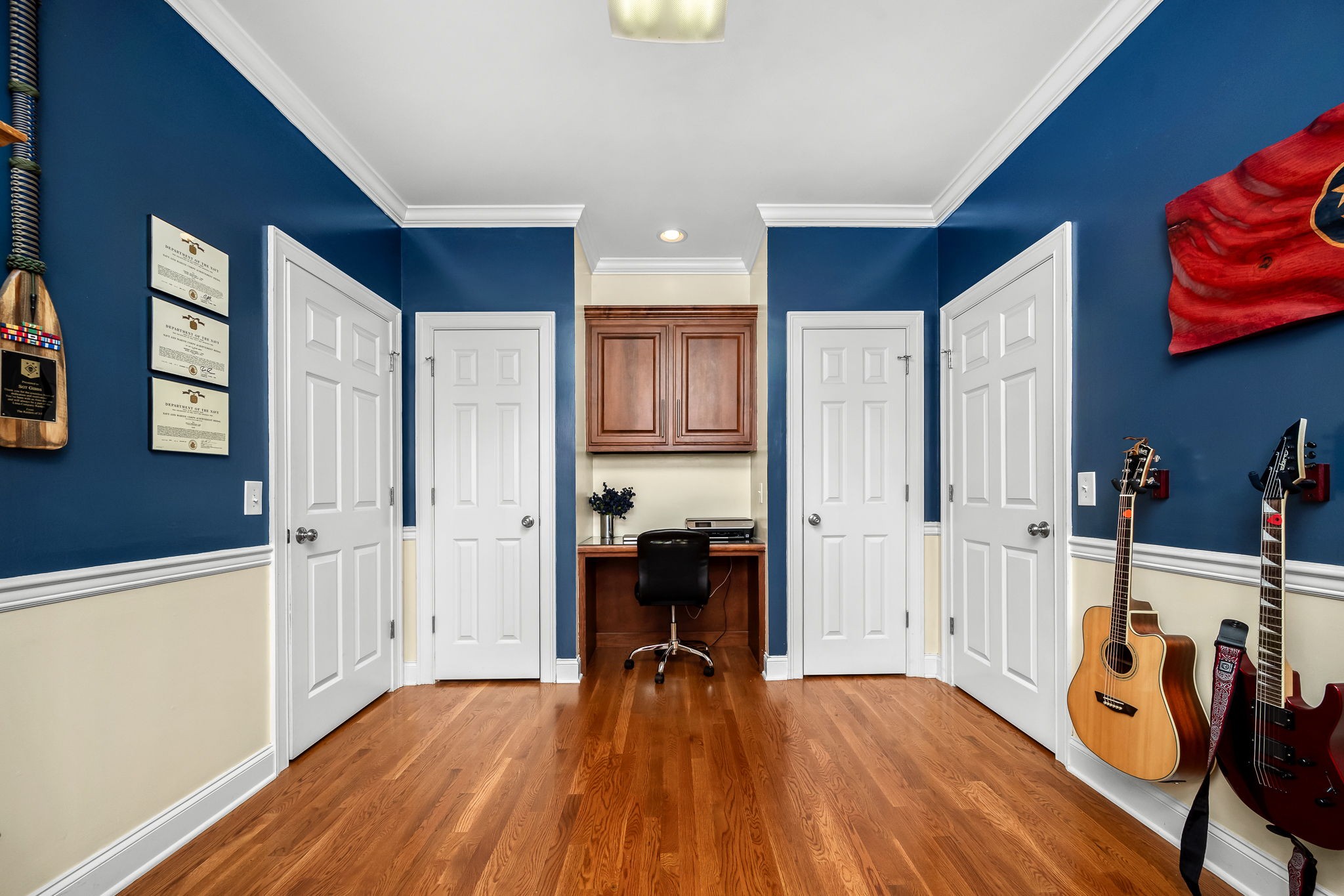 100 Canary Ln