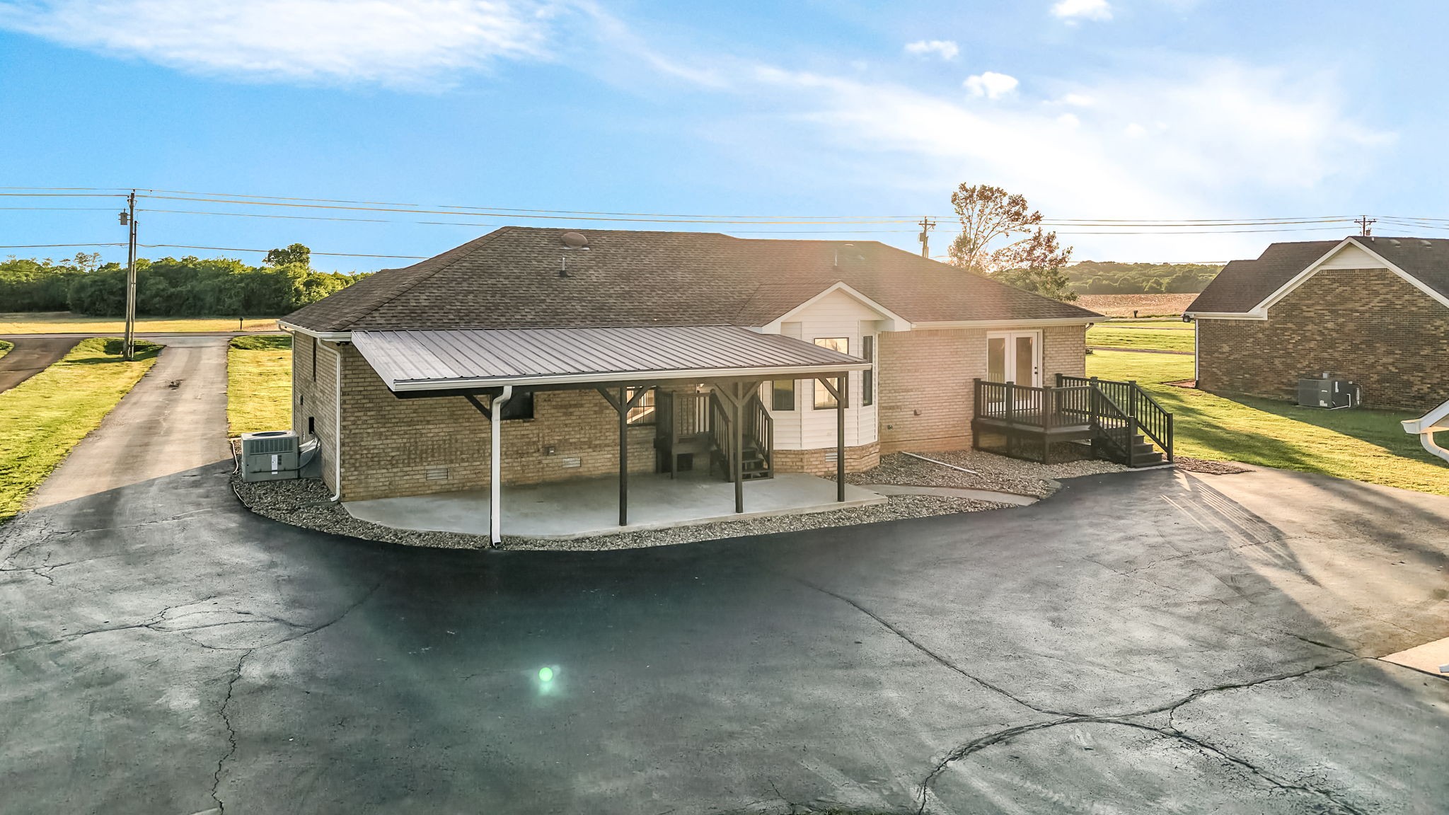 2932 Midland Rd