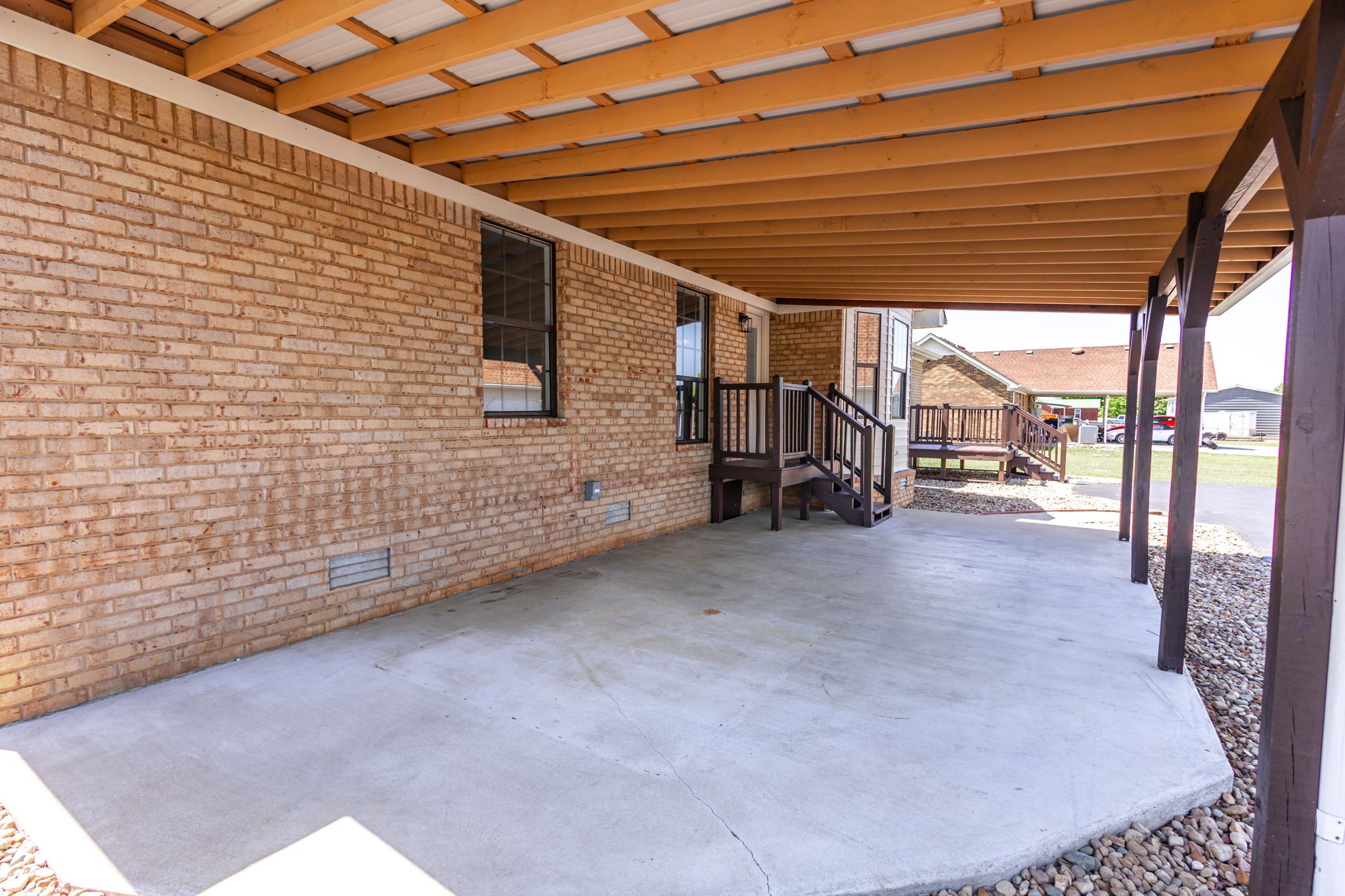 2932 Midland Rd