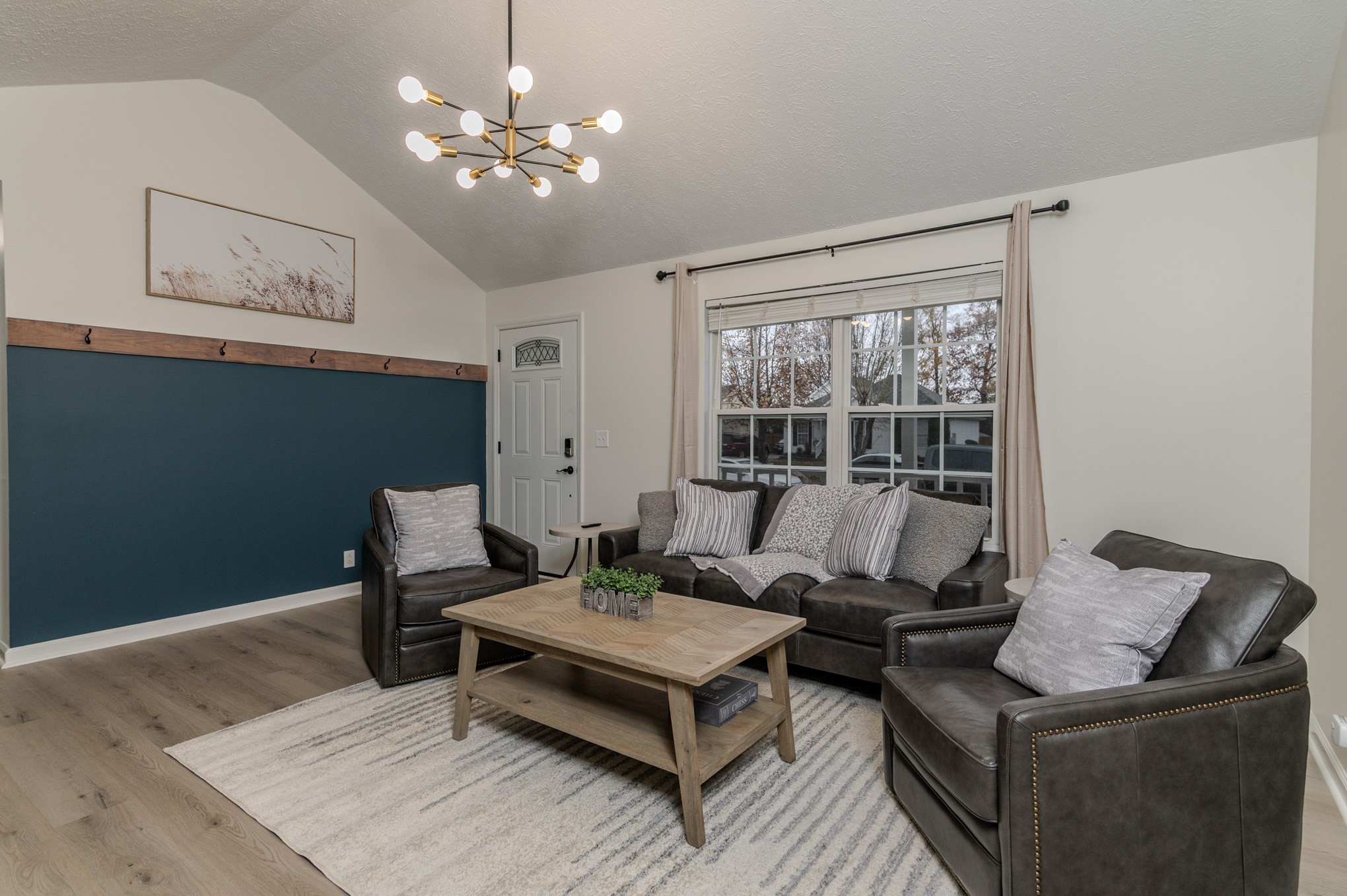 2403 Willow Dr