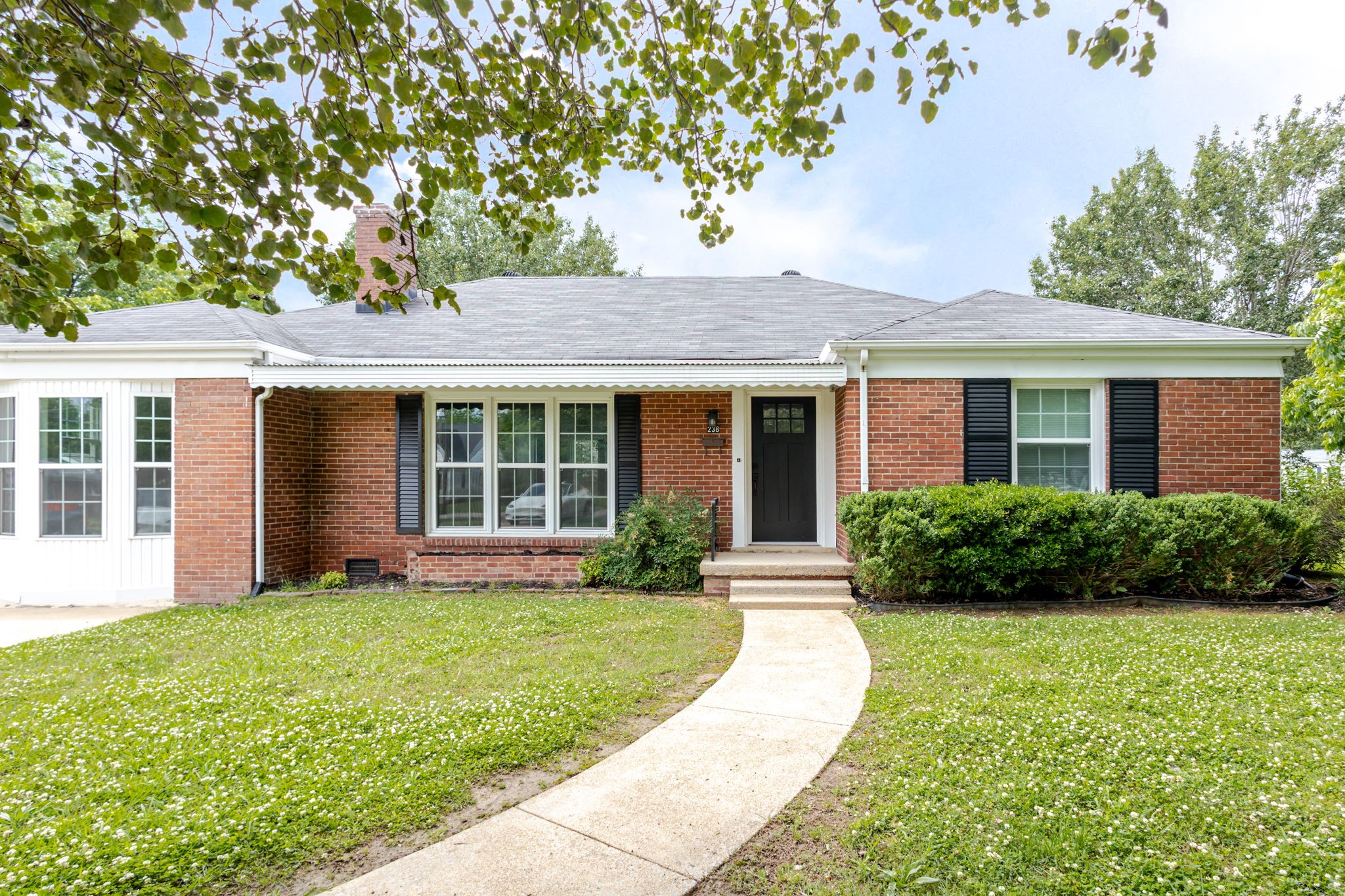 238 Elm Ave