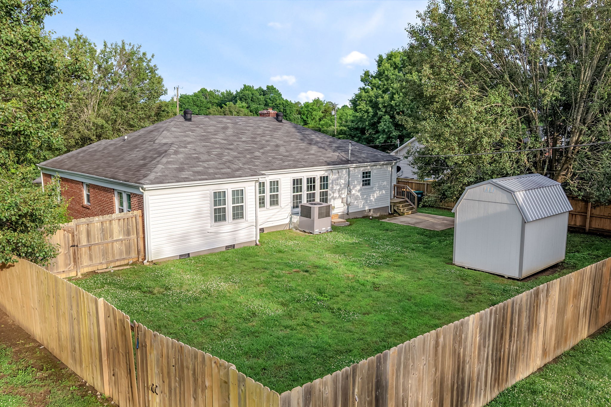 238 Elm Ave