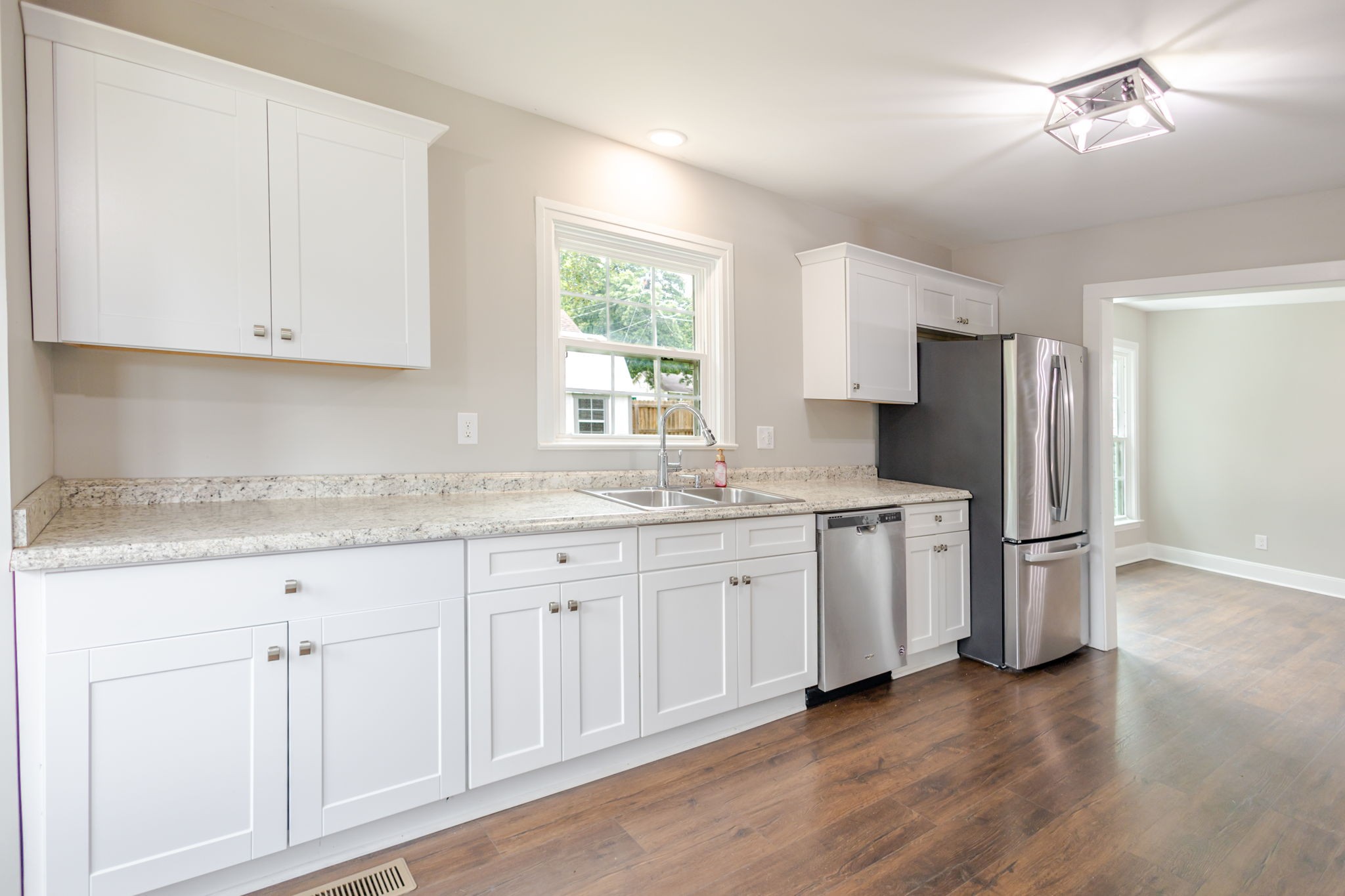 238 Elm Ave
