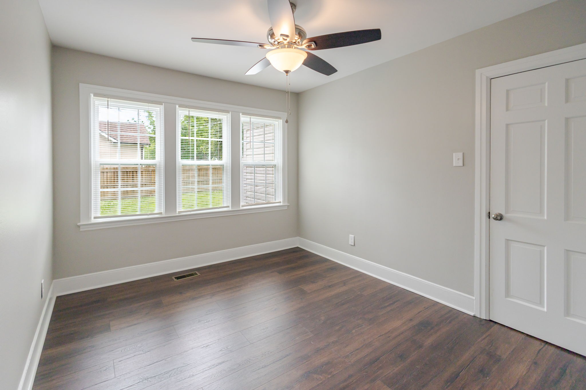 238 Elm Ave