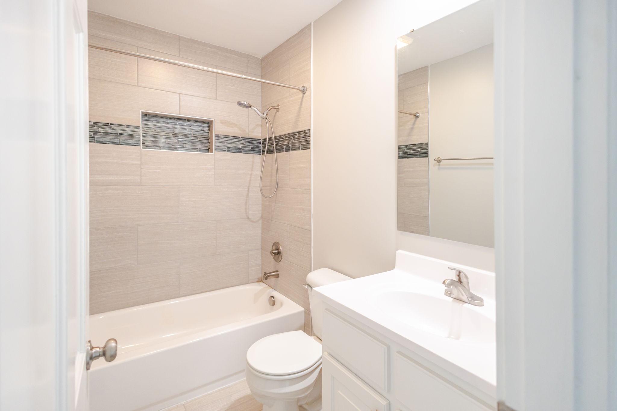238 Elm Ave