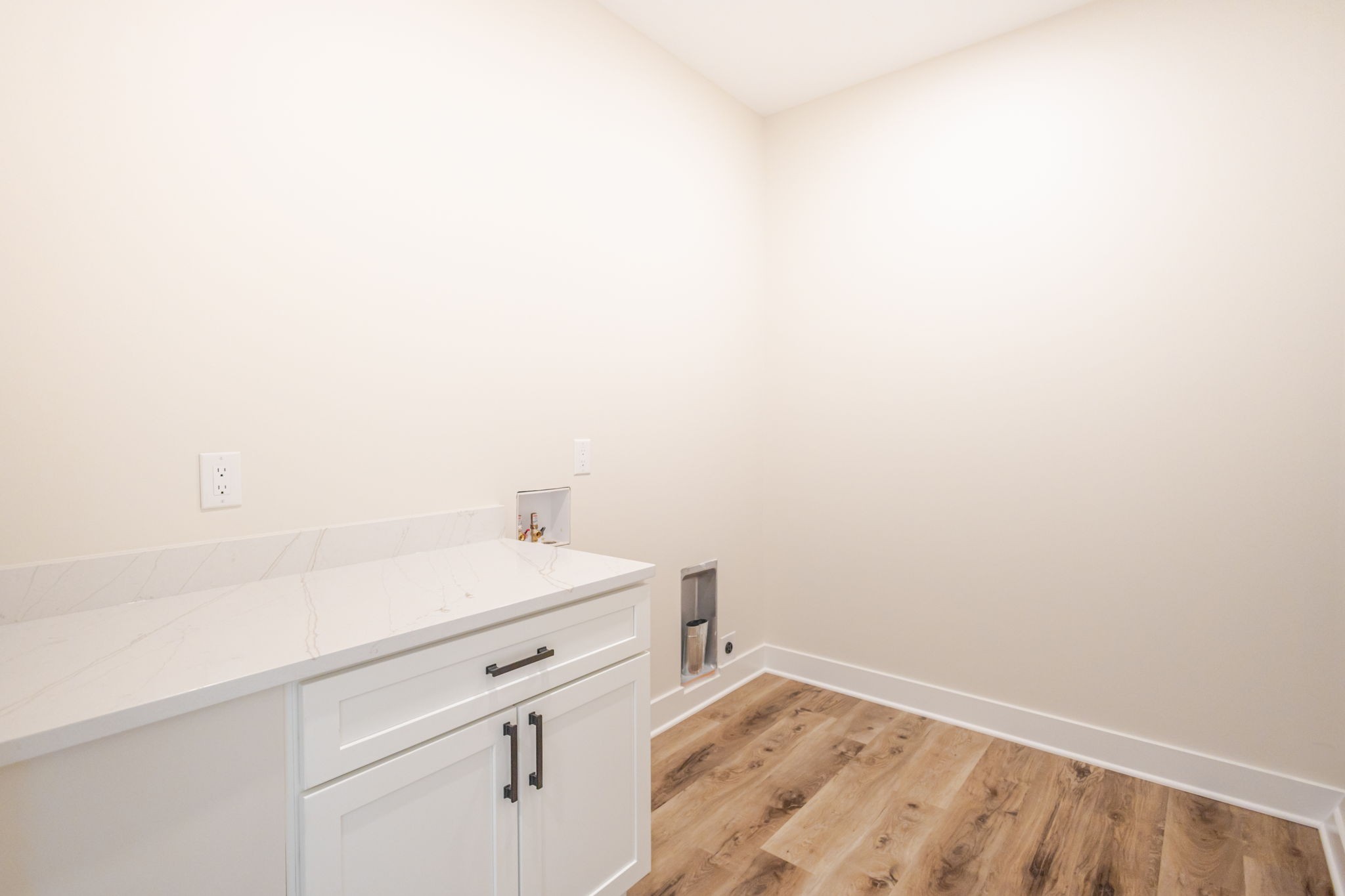3377 Midland Road