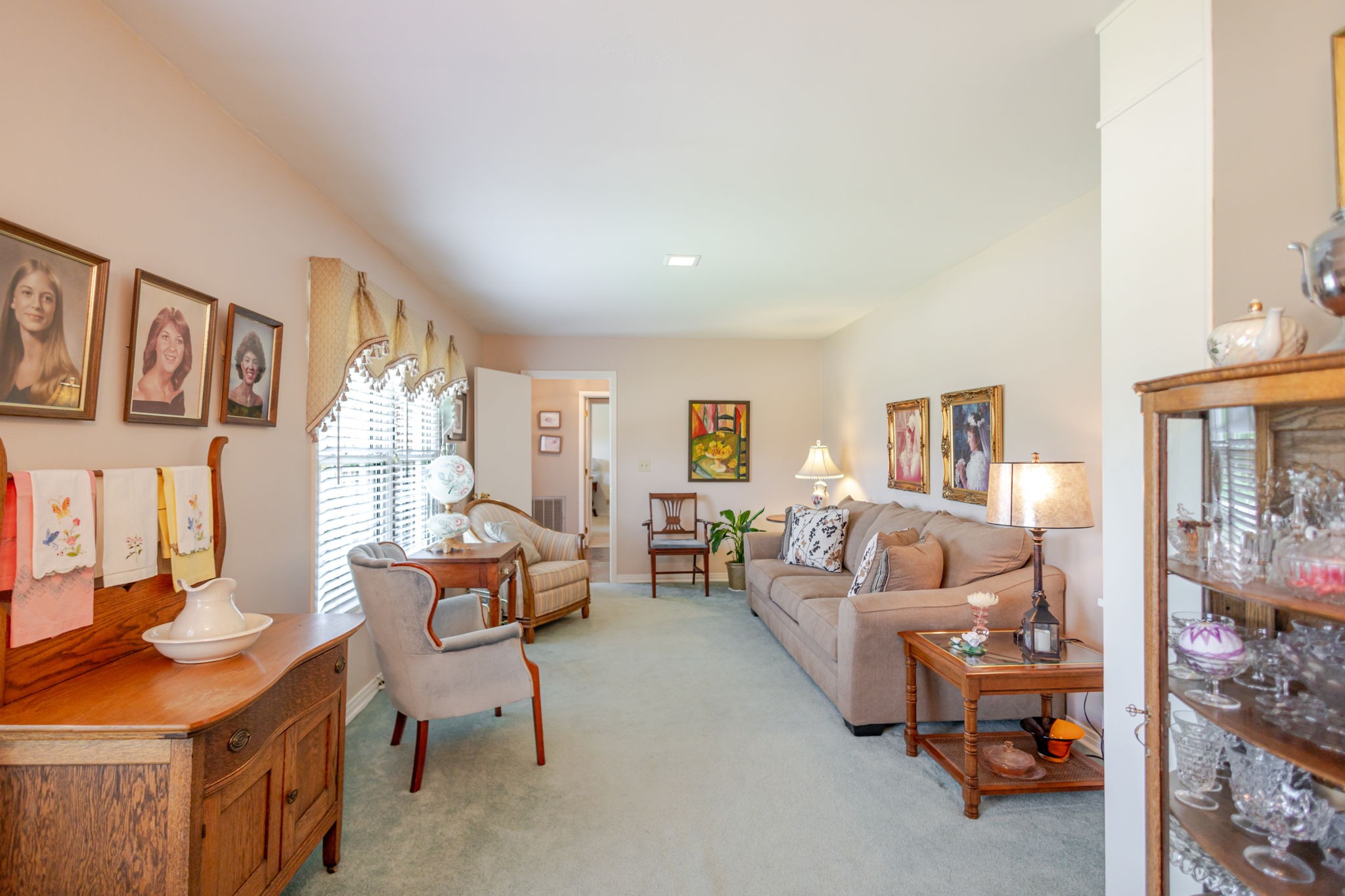 700 Dow Dr