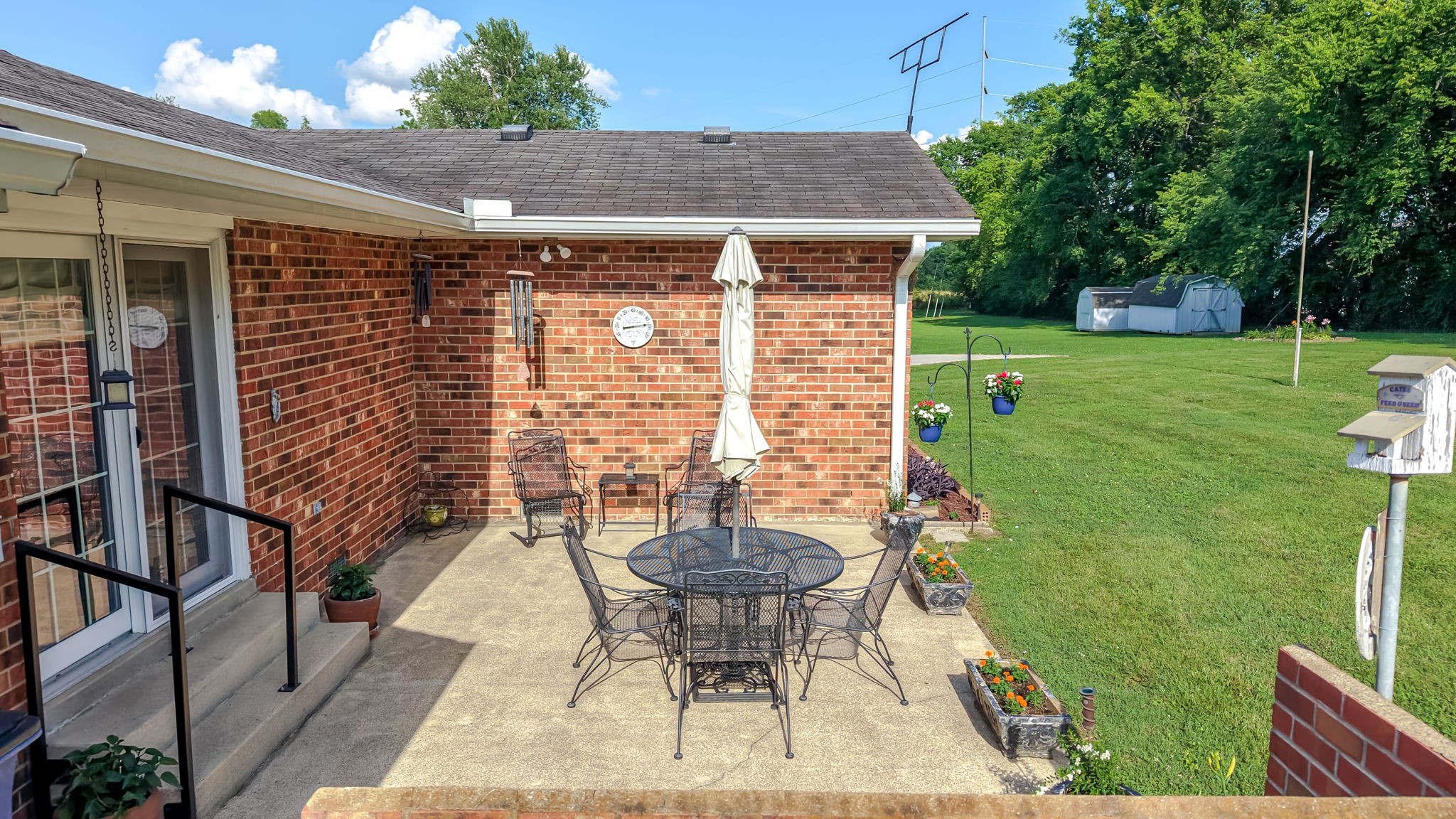 700 Dow Dr