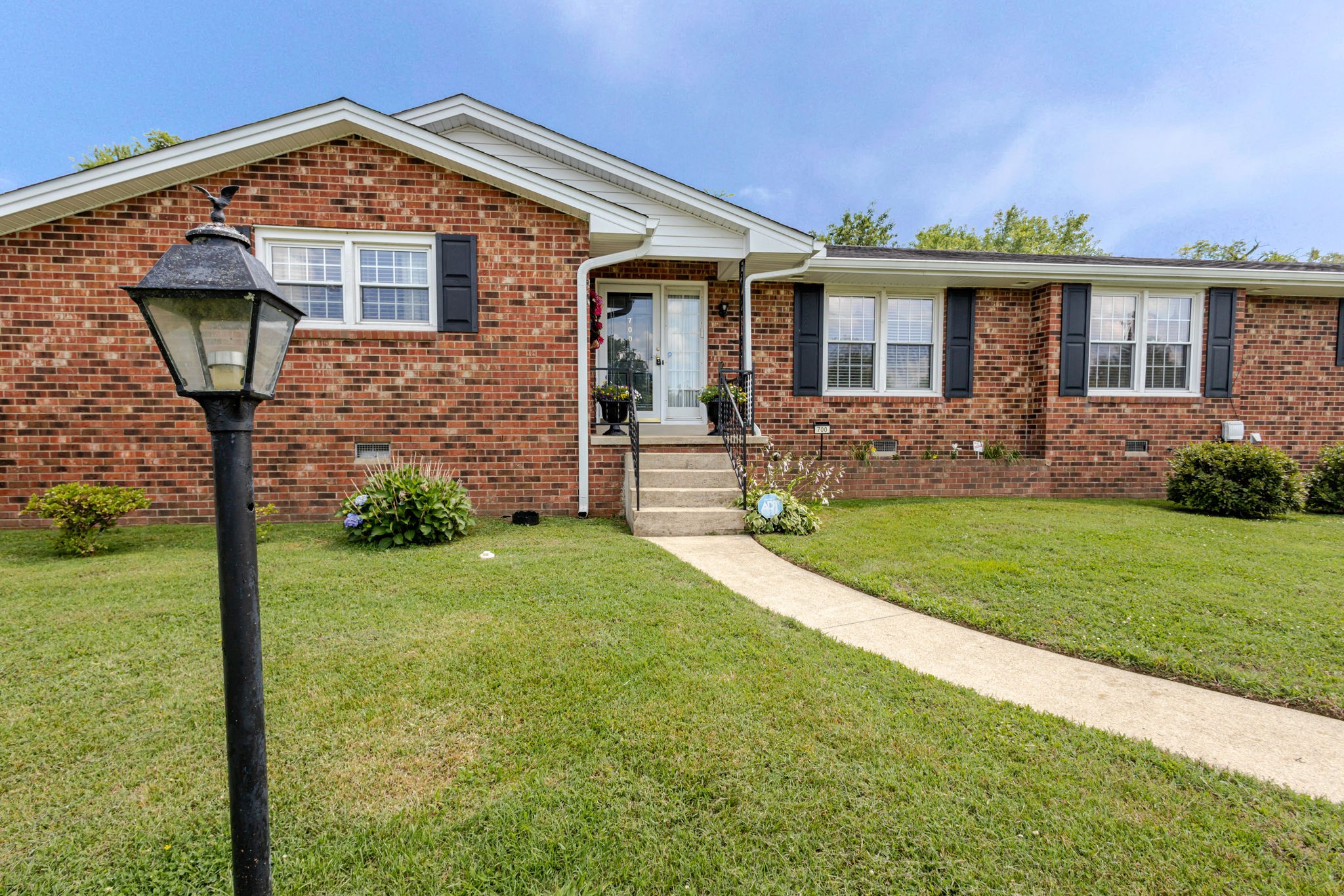 700 Dow Dr