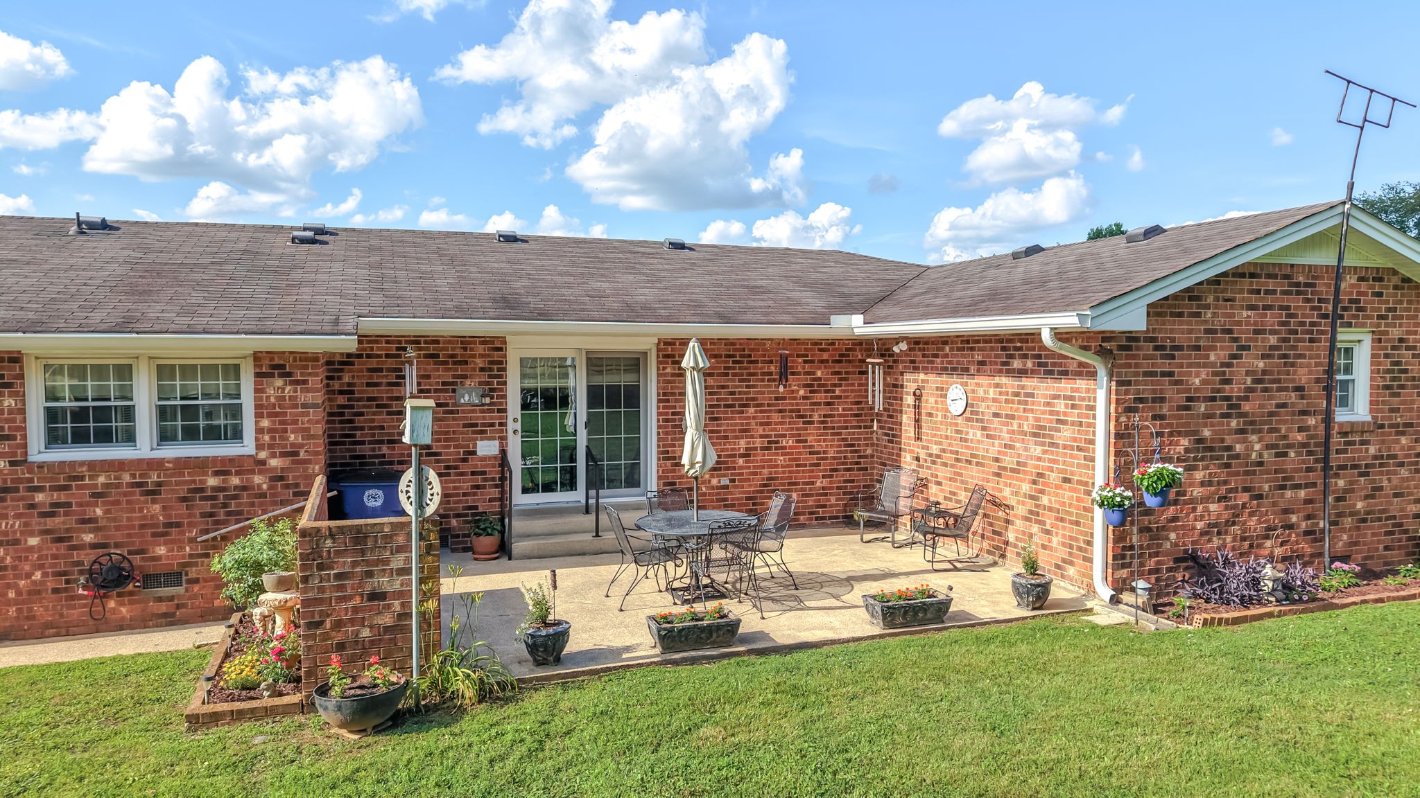 700 Dow Dr