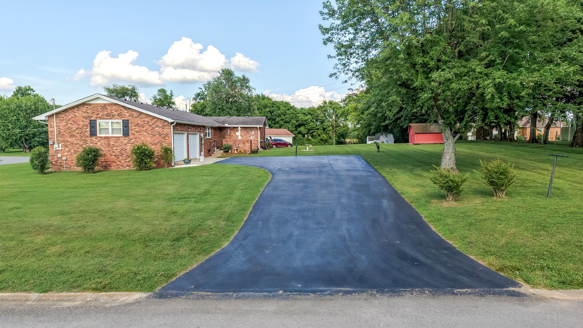 700 Dow Dr