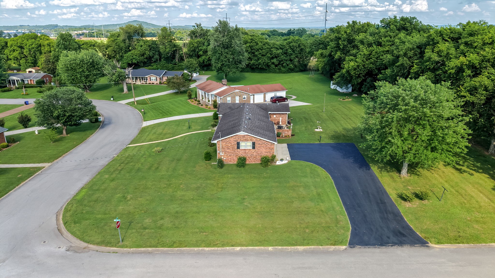 700 Dow Dr