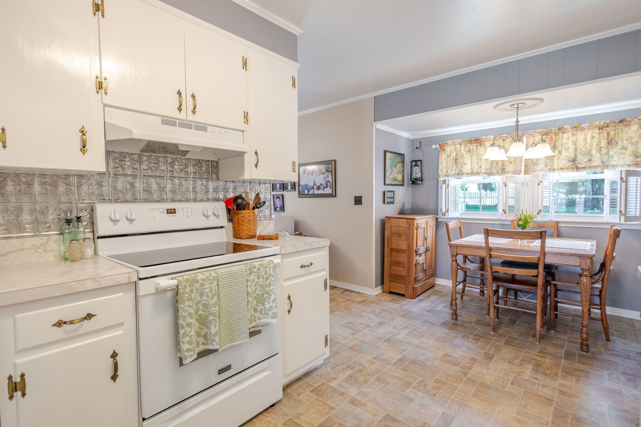 700 Dow Dr