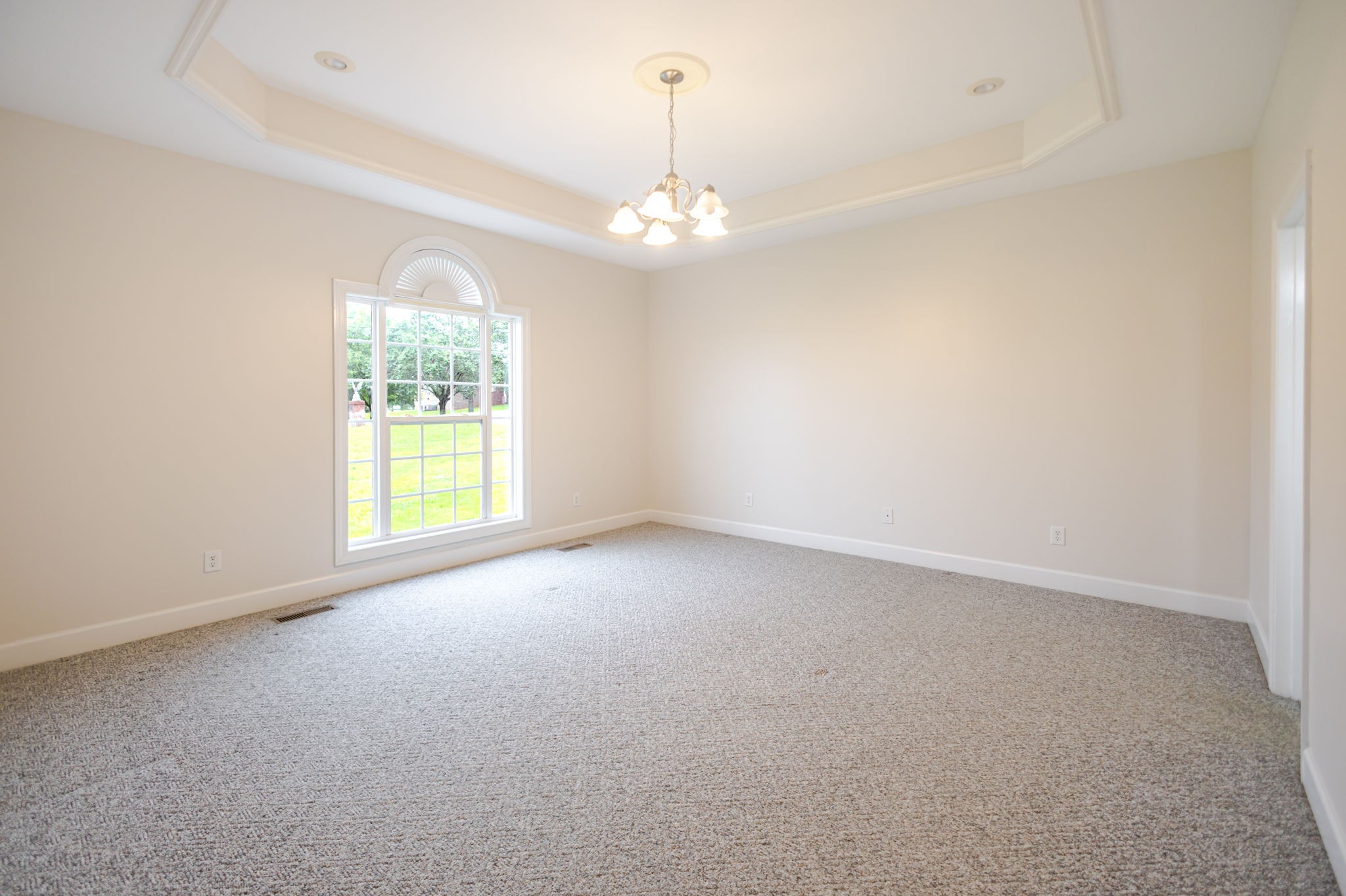 104 Redbud Dr
