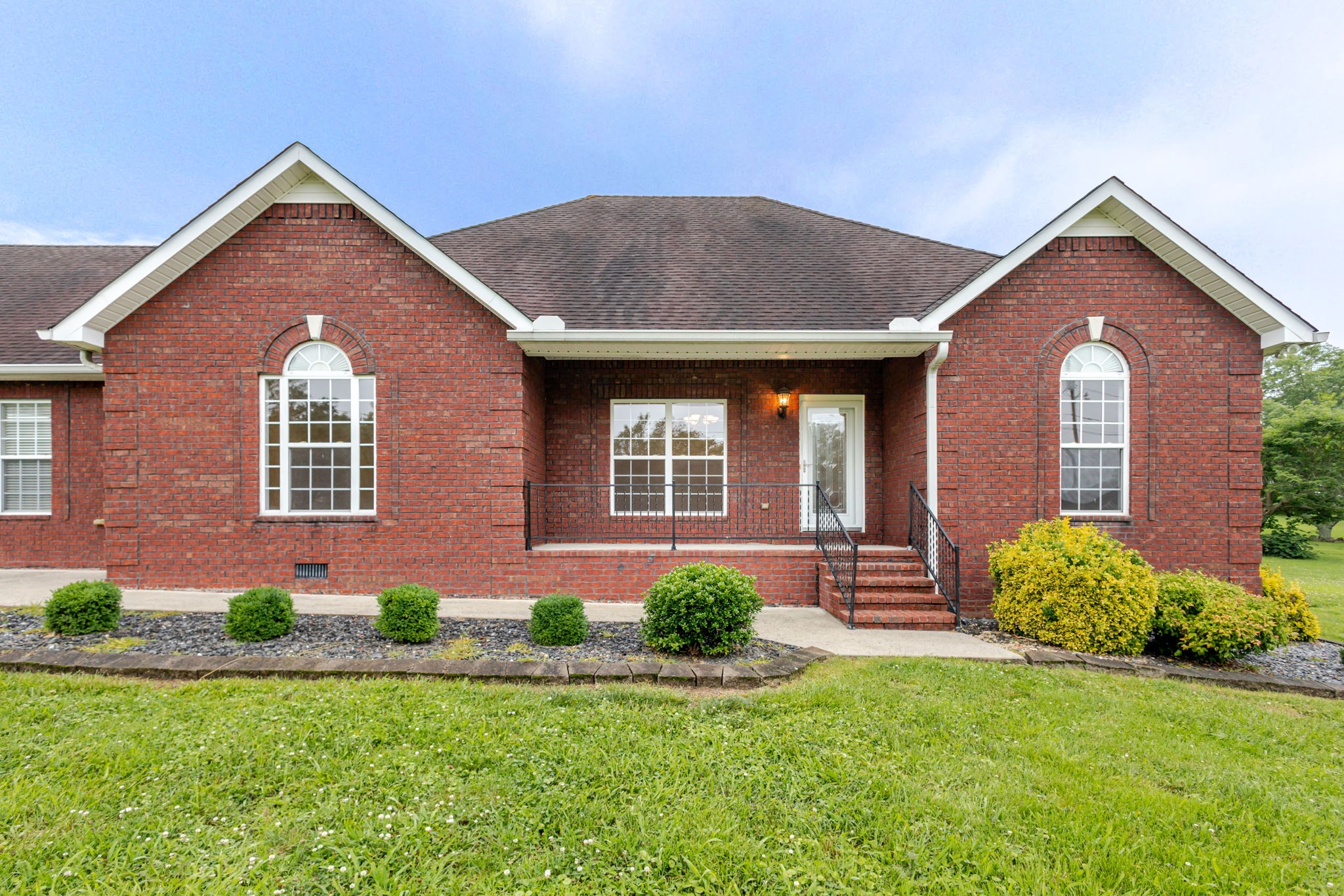 104 Redbud Dr