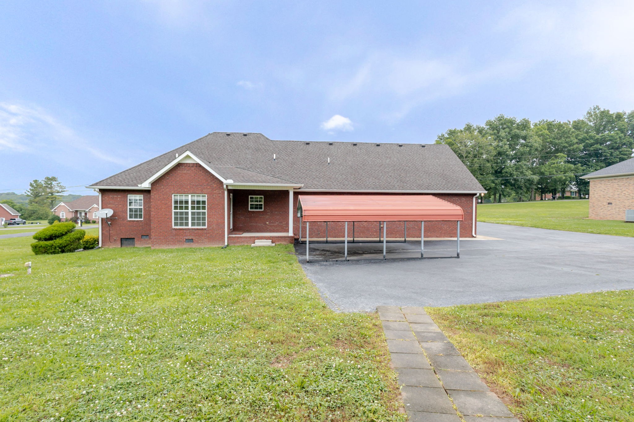 104 Redbud Dr