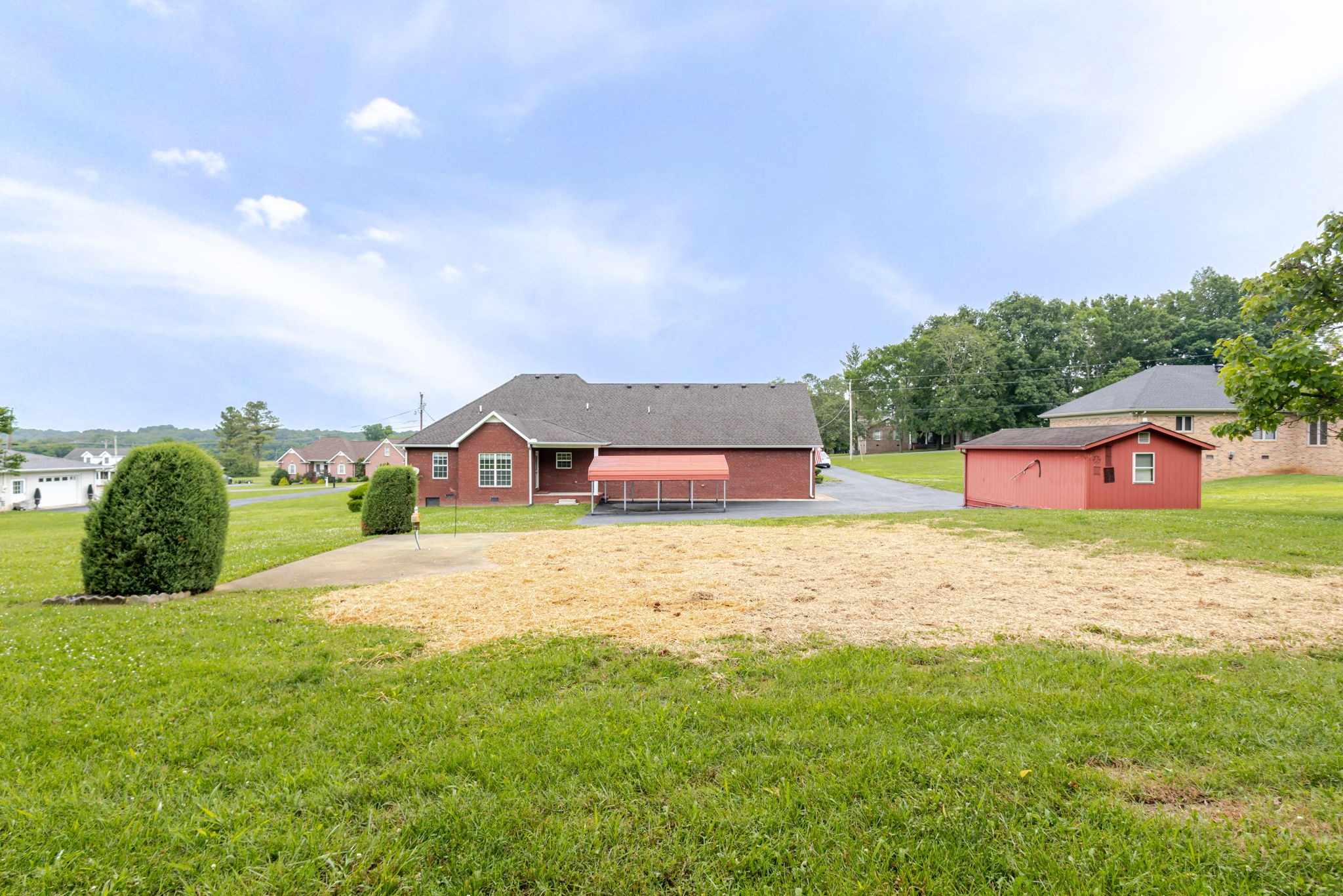 104 Redbud Dr