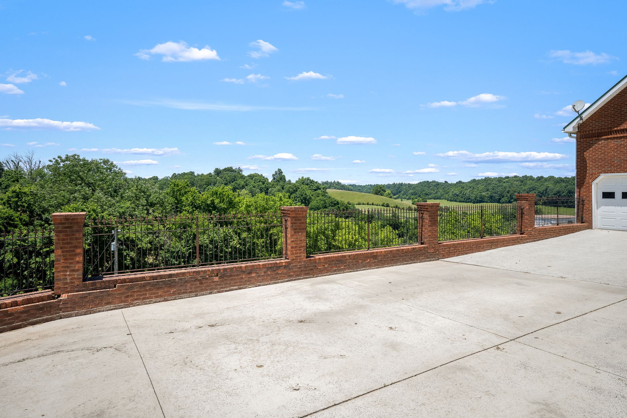 499 Mount Herman Rd