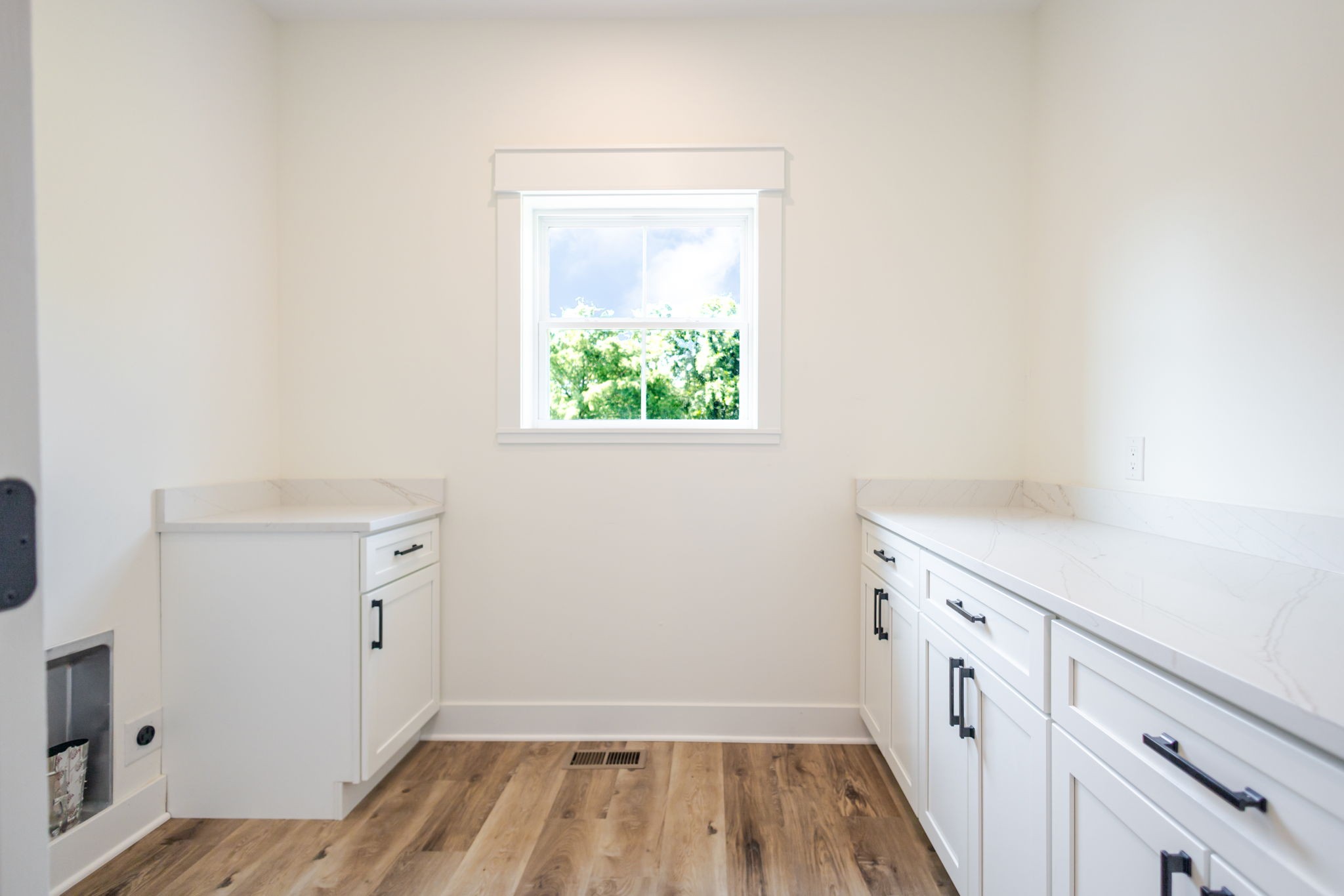 3371 Midland Road