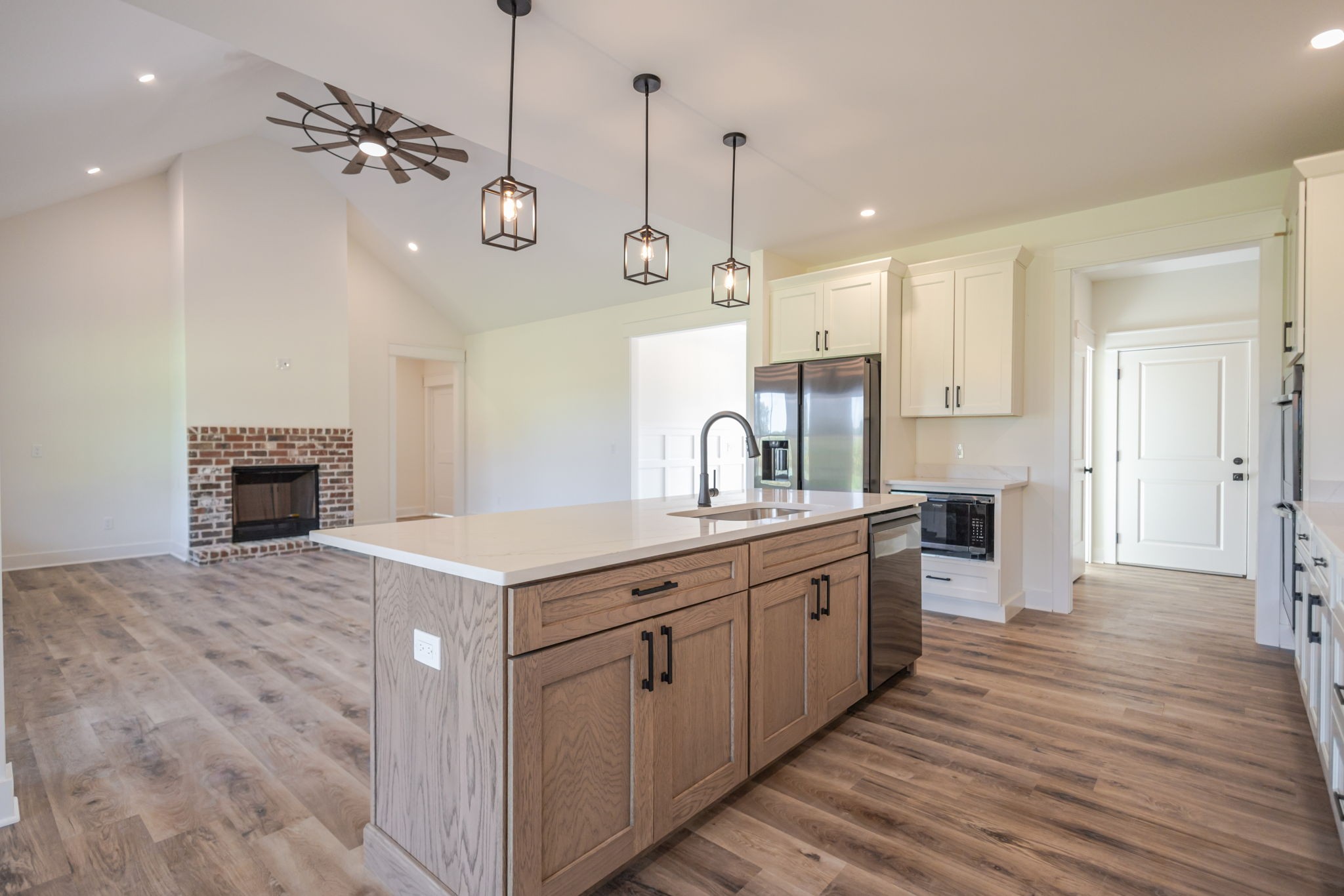 3371 Midland Road