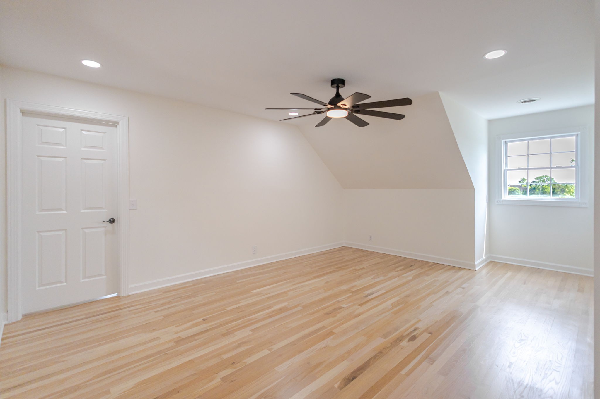 754 Veterans Pkwy