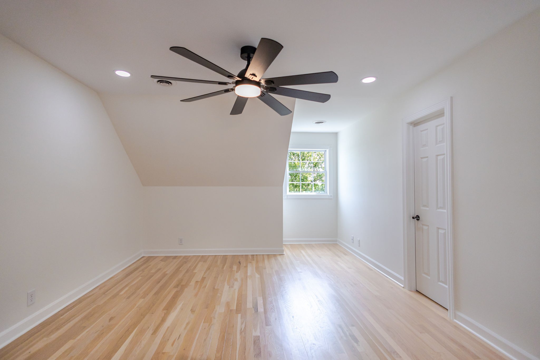 754 Veterans Pkwy