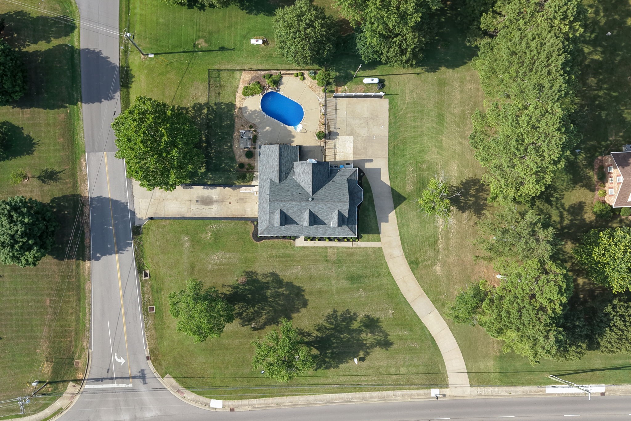 754 Veterans Pkwy