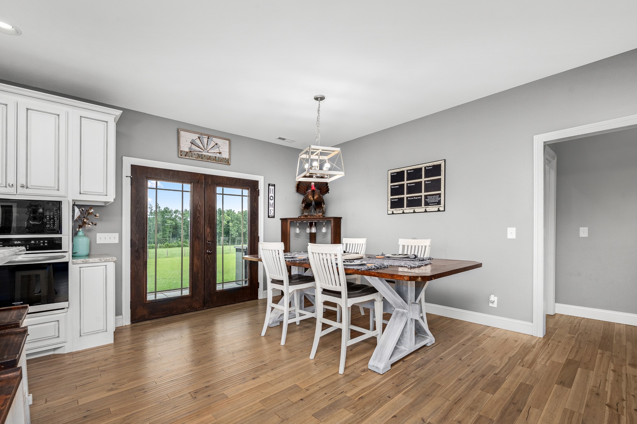 209 Adams Ln