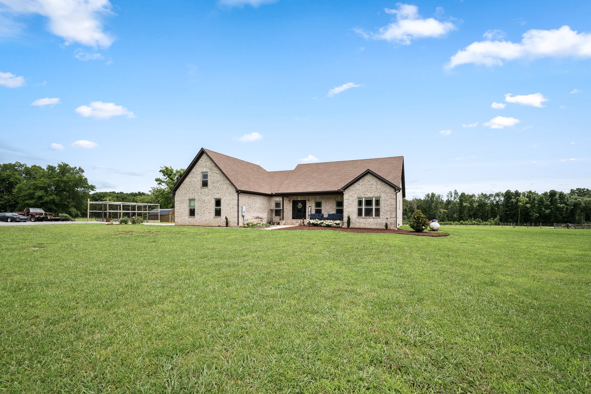 209 Adams Ln