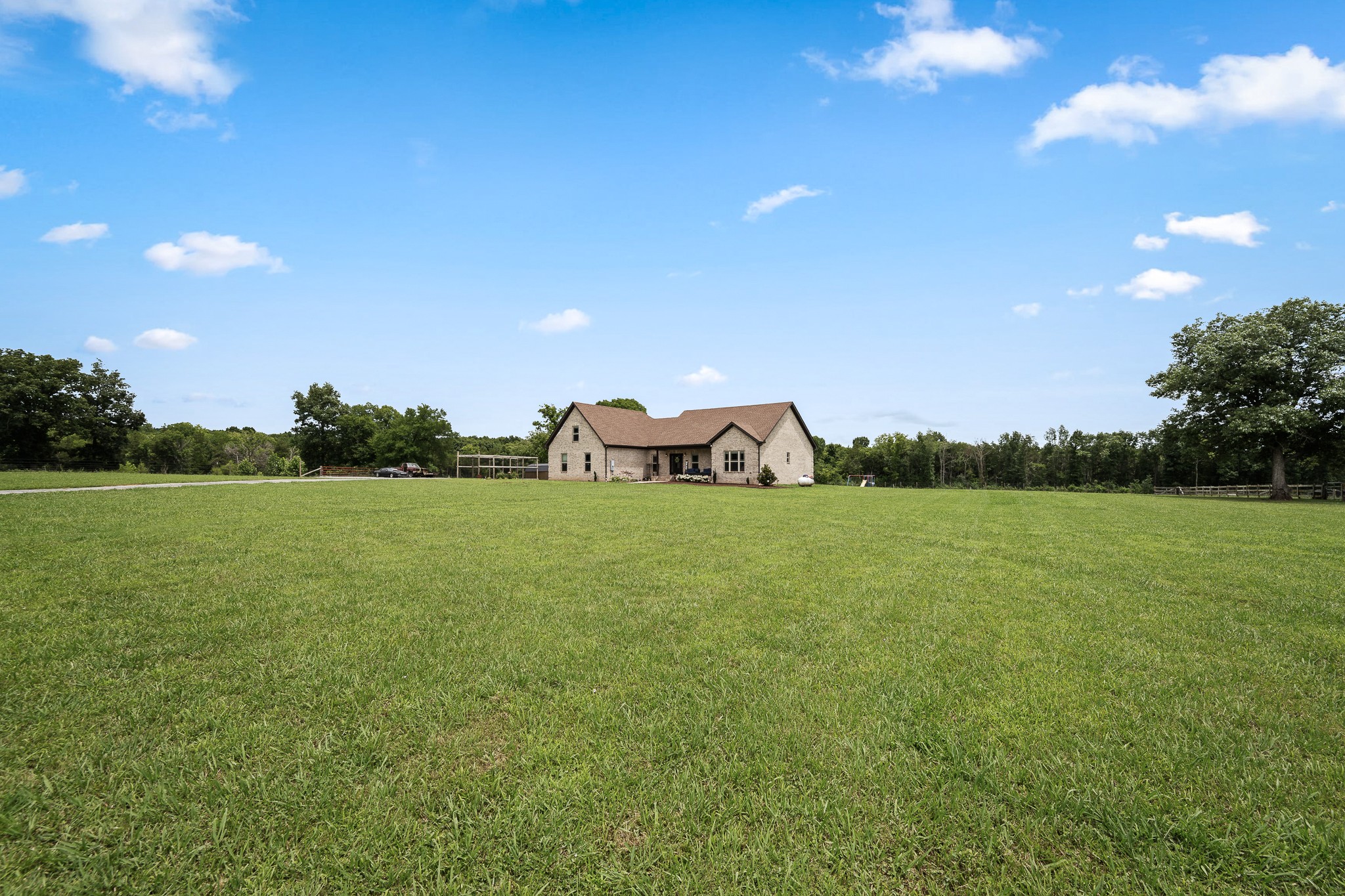 209 Adams Ln