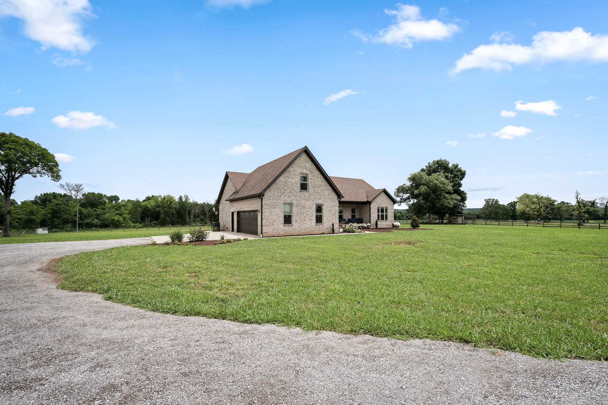 209 Adams Ln