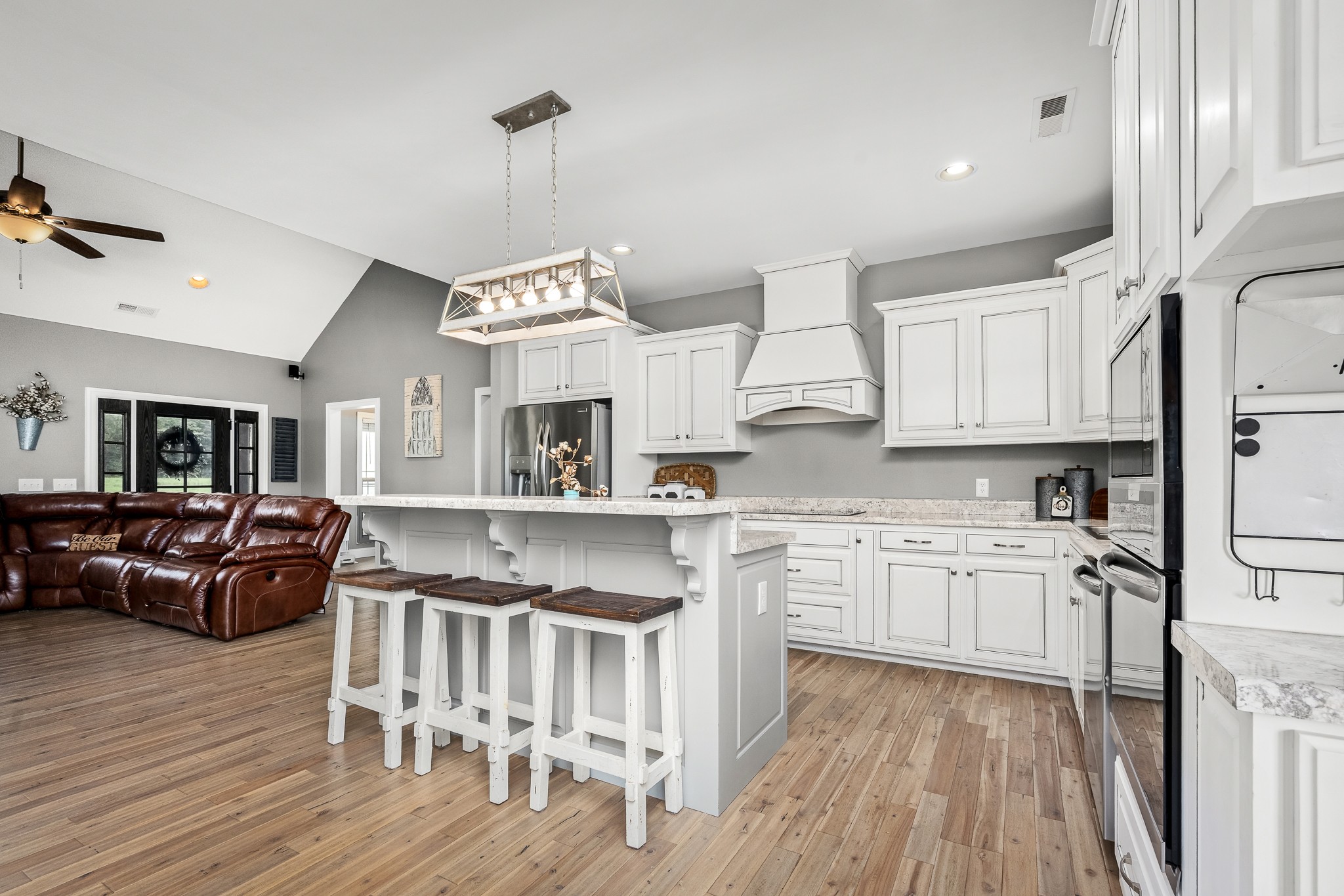 209 Adams Ln