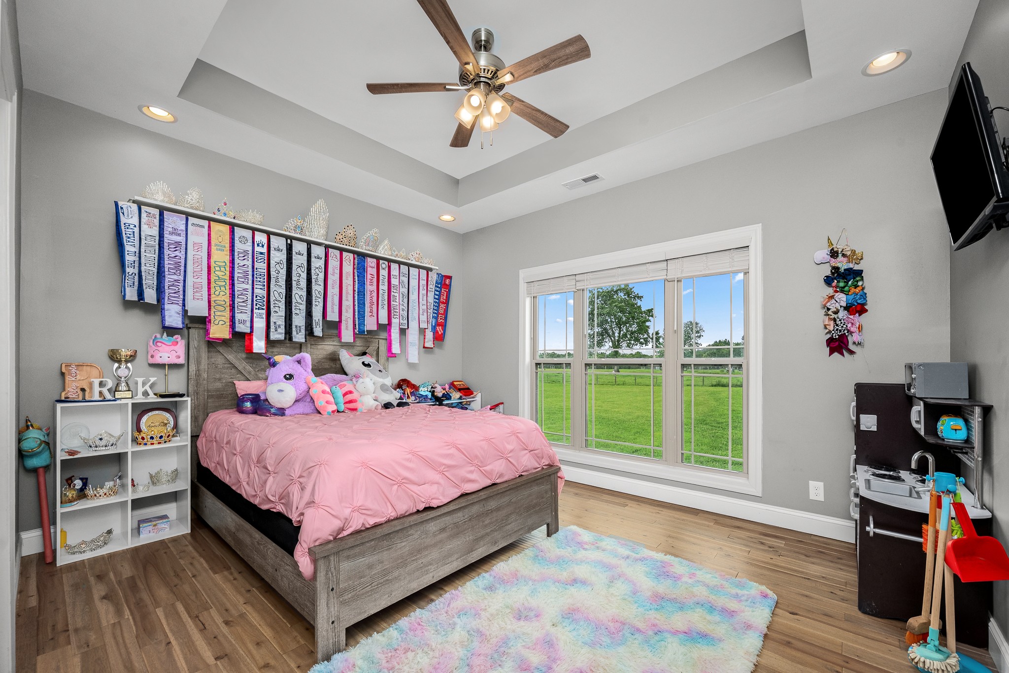 209 Adams Ln
