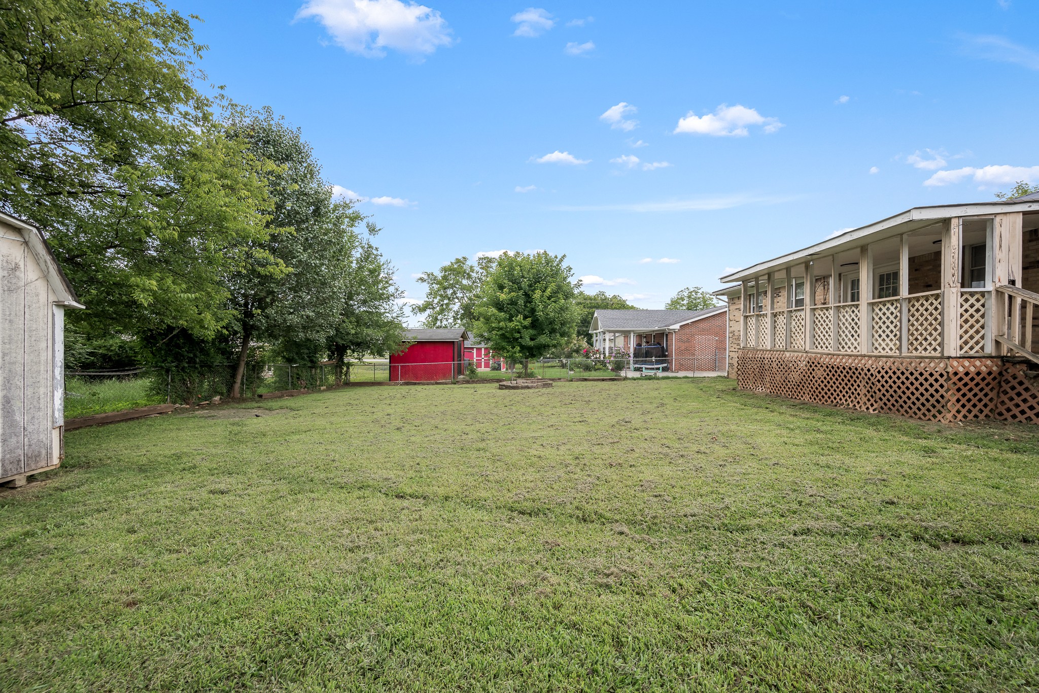 335 Maplewood Dr
