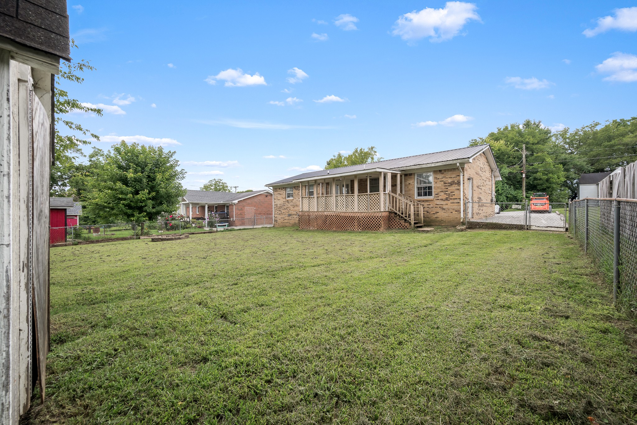 335 Maplewood Dr