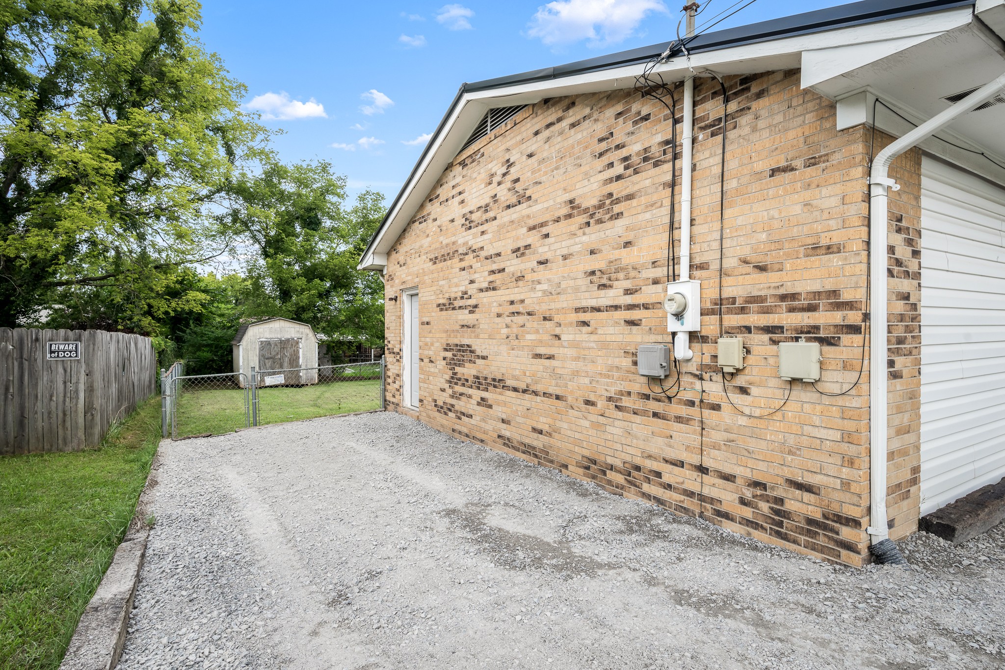 335 Maplewood Dr