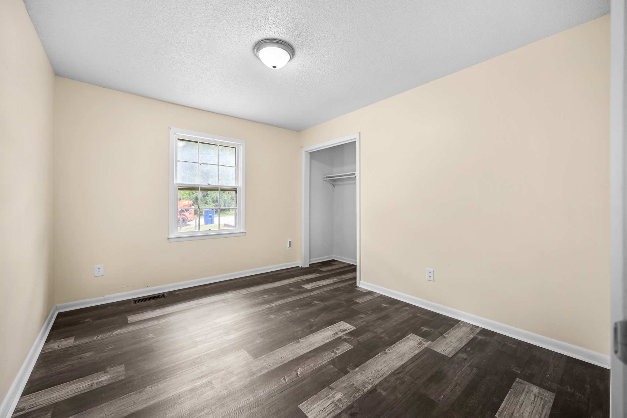 335 Maplewood Dr