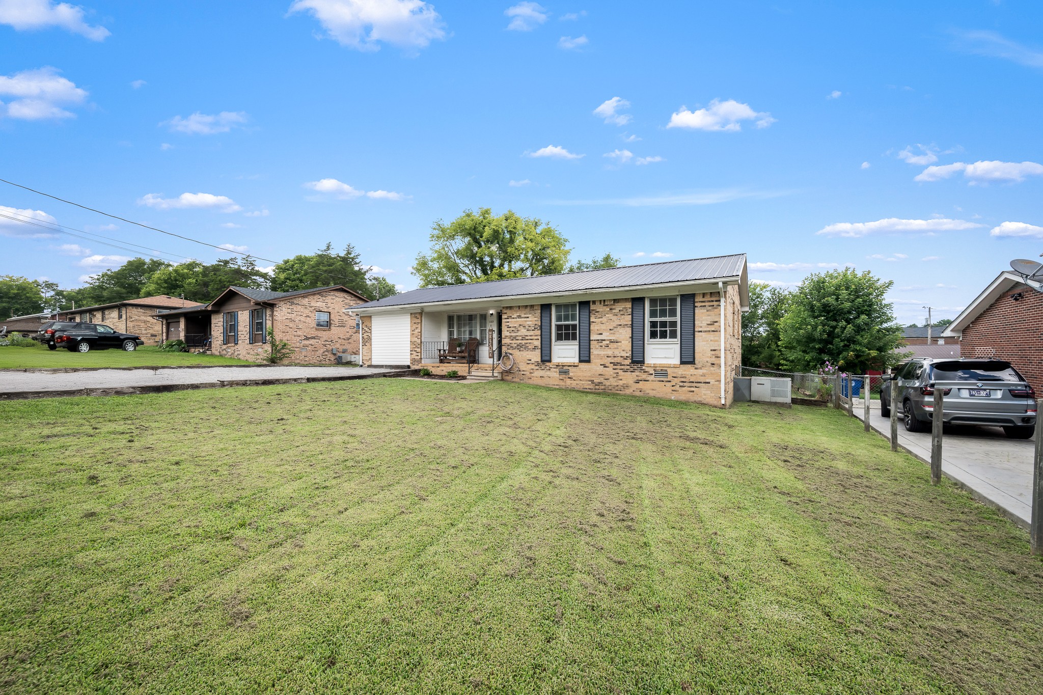 335 Maplewood Dr