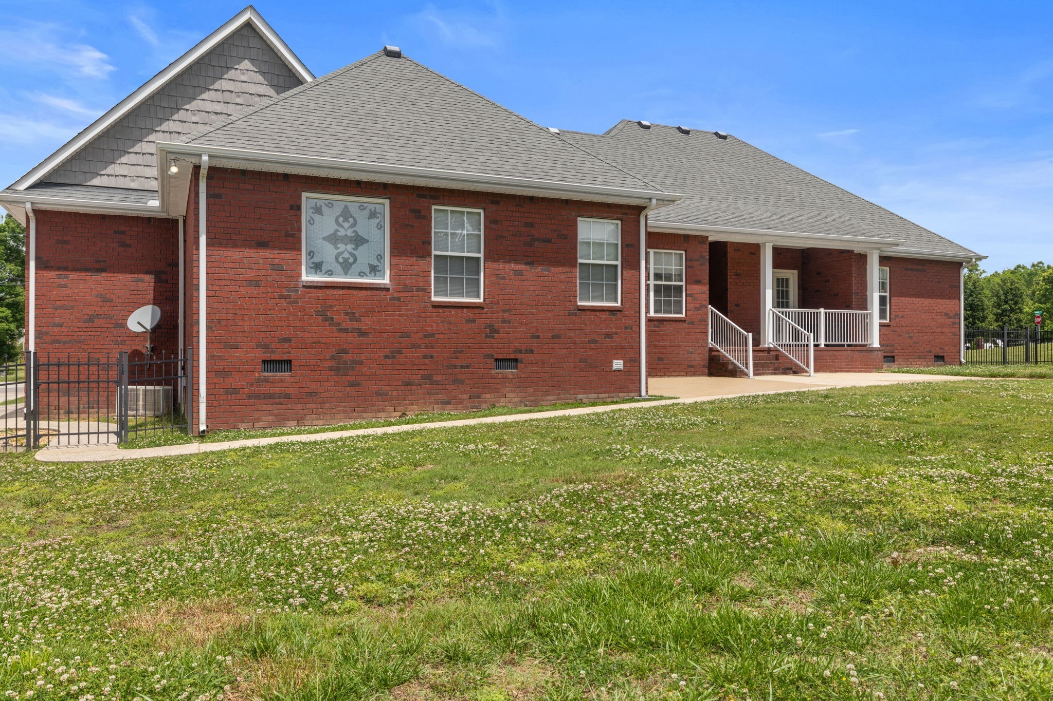 103 Canary Ln