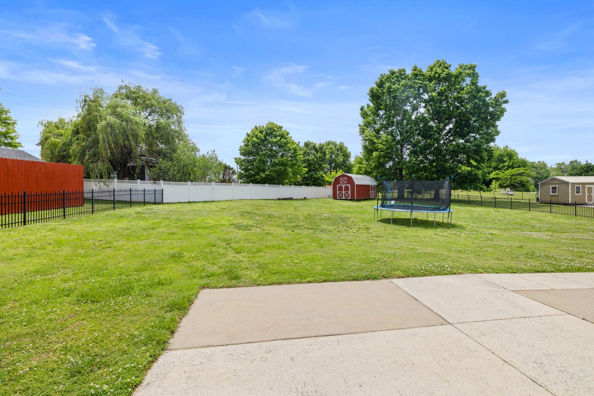 103 Canary Ln