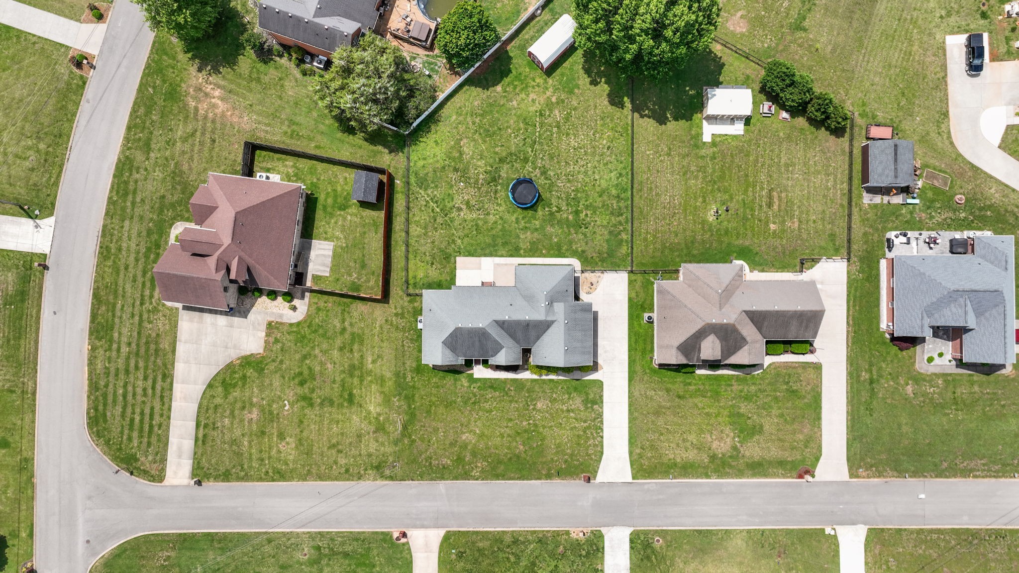 103 Canary Ln