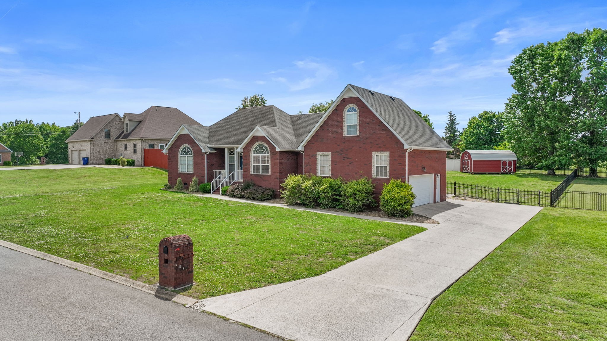 103 Canary Ln