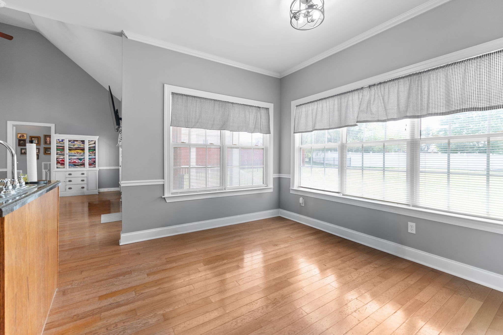 103 Canary Ln