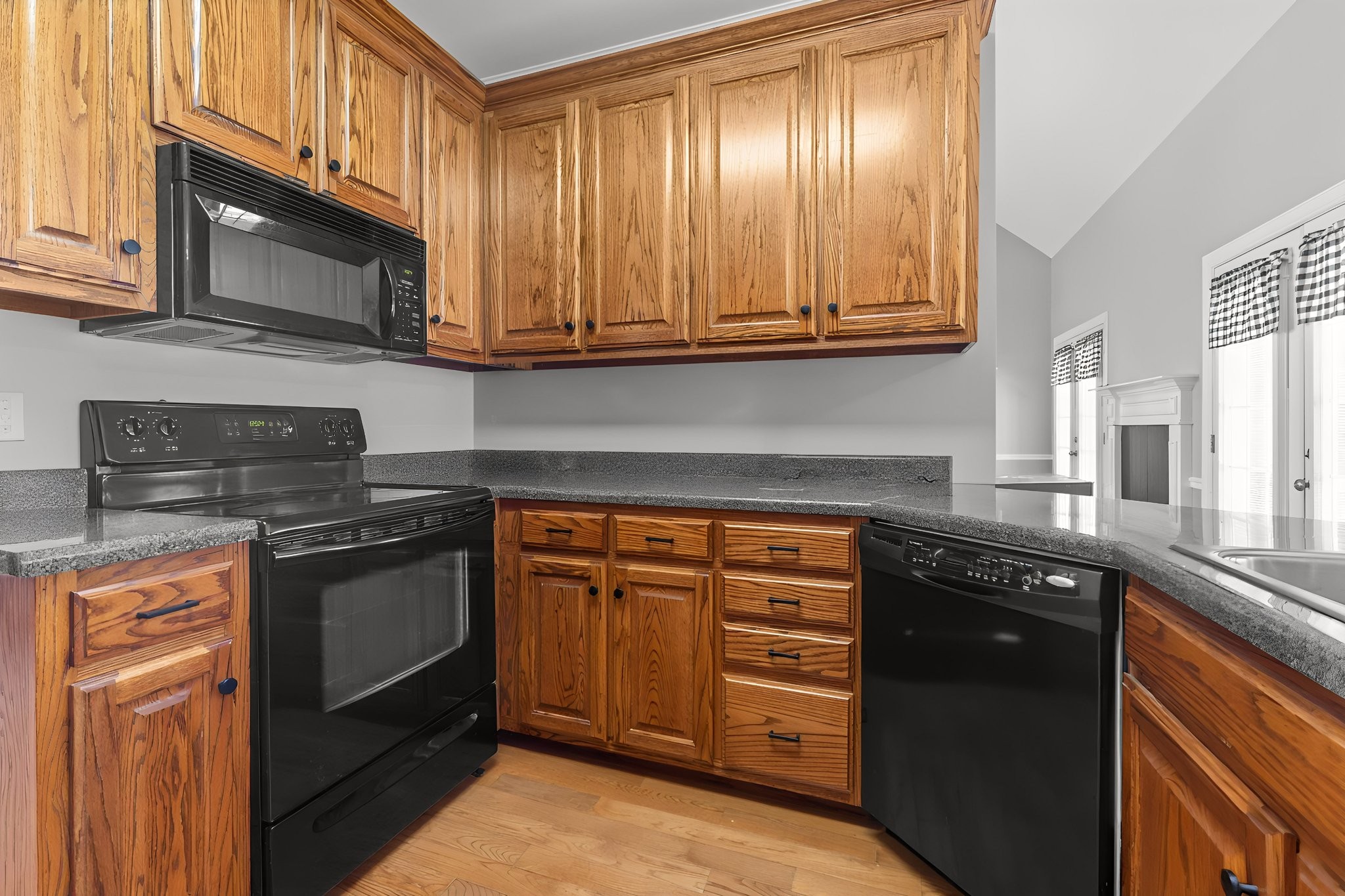 103 Canary Ln